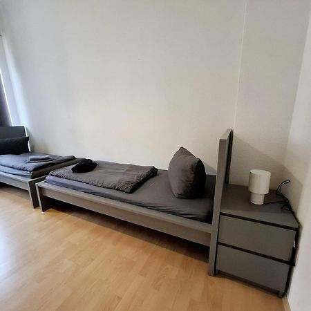 Altbauwohnung Direkt An Der Karli Mit Balkon - Netflix Inklusive Leipzig Buitenkant foto