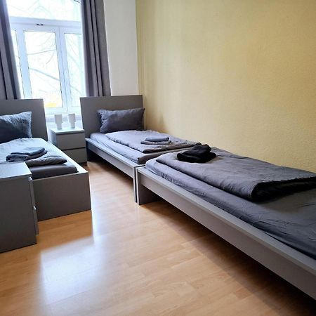 Altbauwohnung Direkt An Der Karli Mit Balkon - Netflix Inklusive Leipzig Buitenkant foto