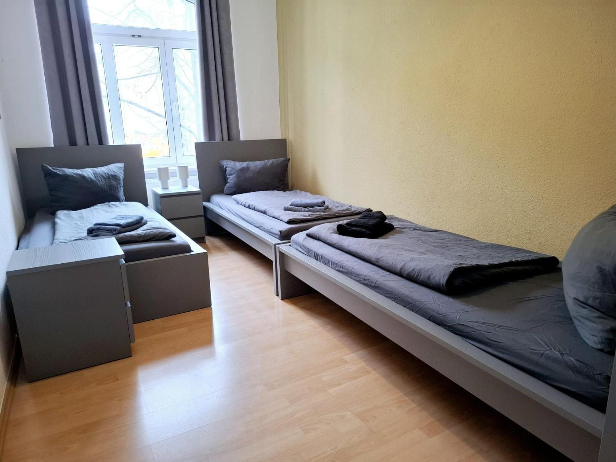 Altbauwohnung Direkt An Der Karli Mit Balkon - Netflix Inklusive Leipzig Buitenkant foto