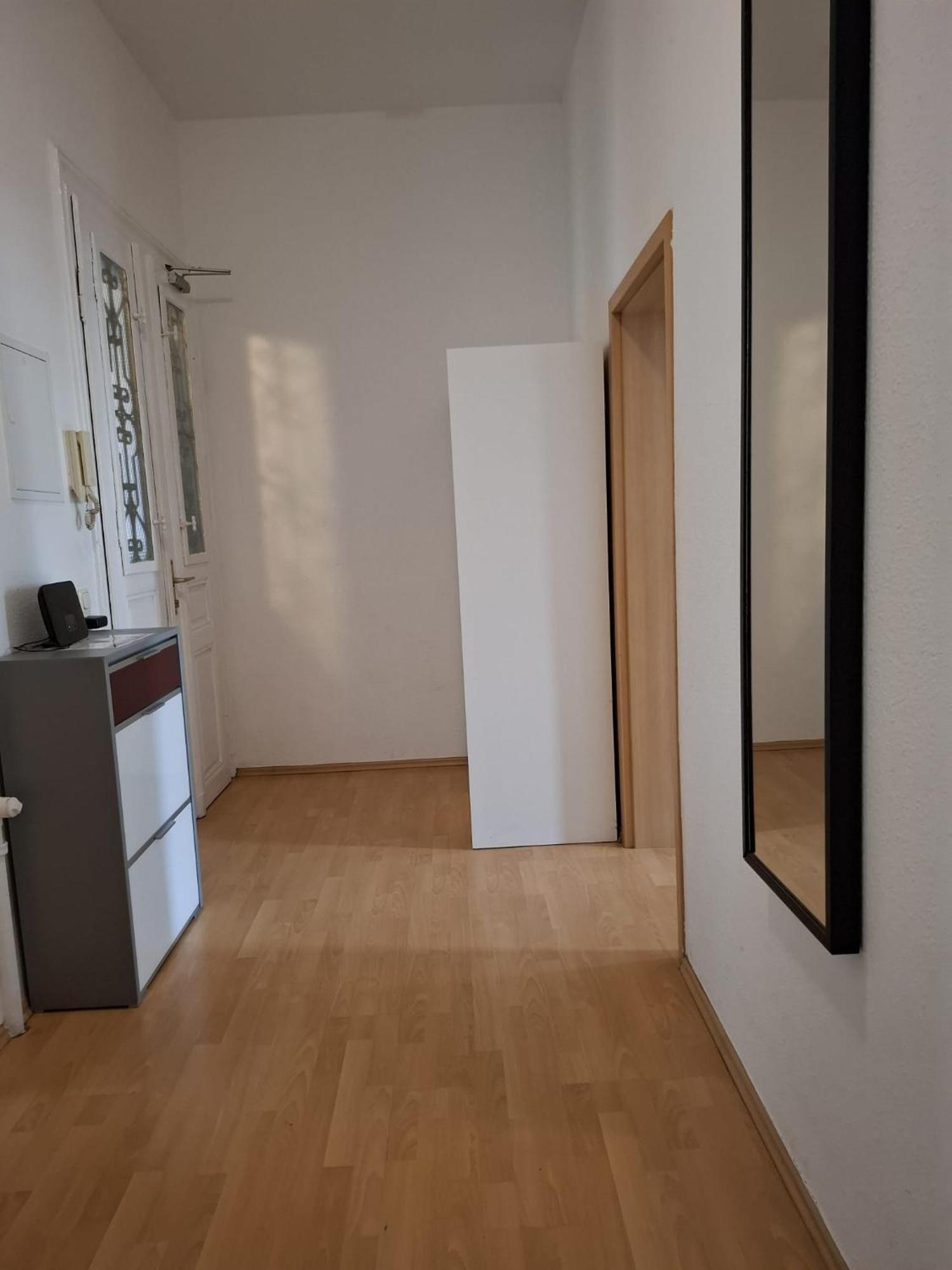 Altbauwohnung Direkt An Der Karli Mit Balkon - Netflix Inklusive Leipzig Buitenkant foto
