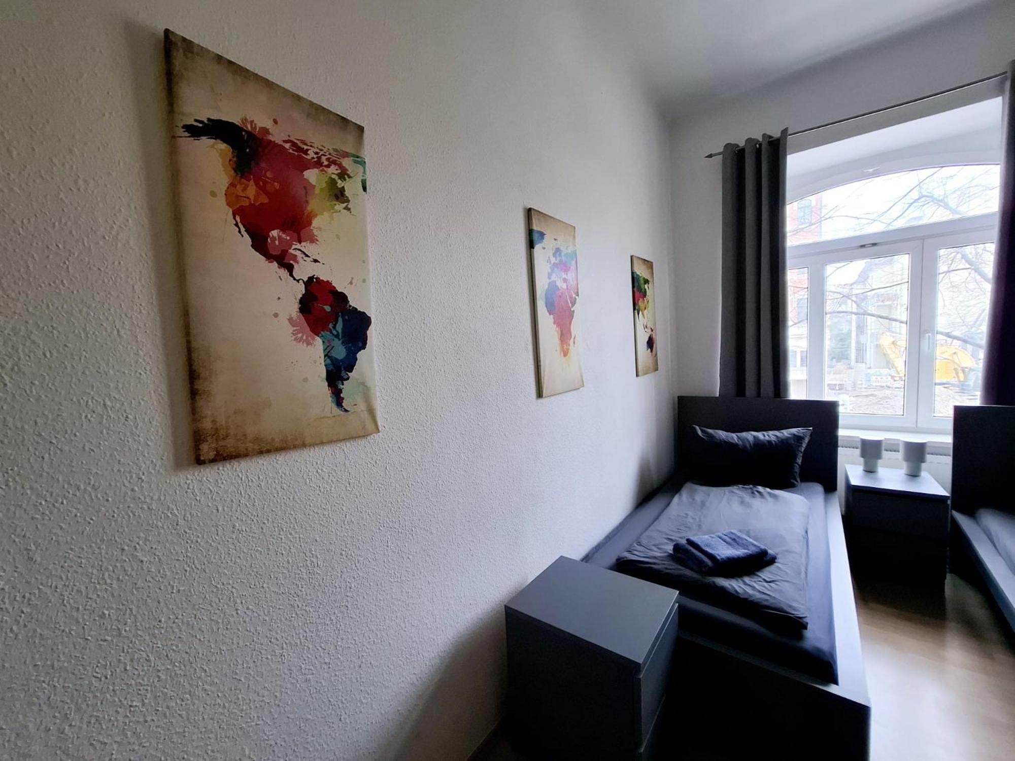 Altbauwohnung Direkt An Der Karli Mit Balkon - Netflix Inklusive Leipzig Buitenkant foto