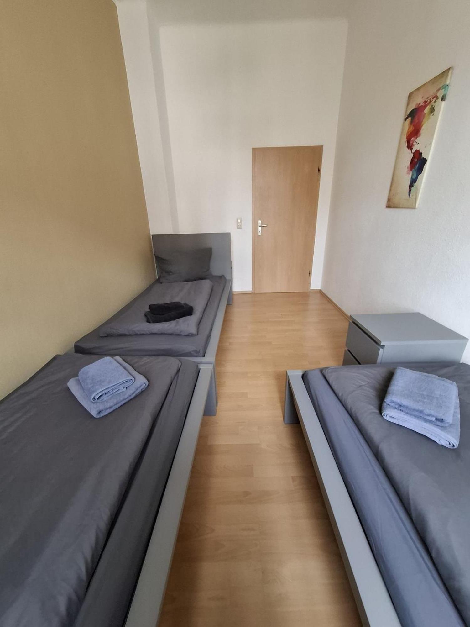 Altbauwohnung Direkt An Der Karli Mit Balkon - Netflix Inklusive Leipzig Buitenkant foto